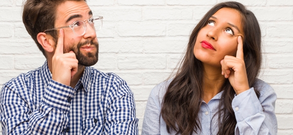 Les Idées reçues sur la pompe à chaleur air/air Couple qui se questionne