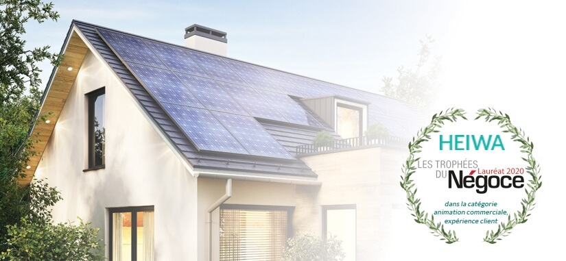 maison avec panneaux solaire et picto "Heiwa Lauréat les Trophées du Négoce 2020"